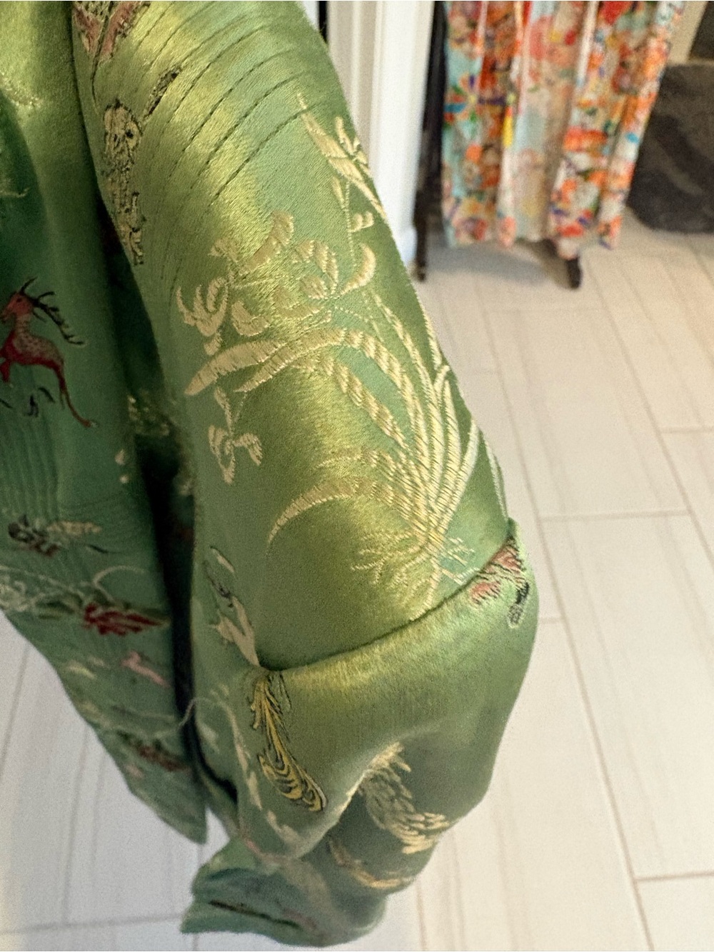 Vintage Green Embroidered Mandarin Collar Jacket - Picture 8 of 8